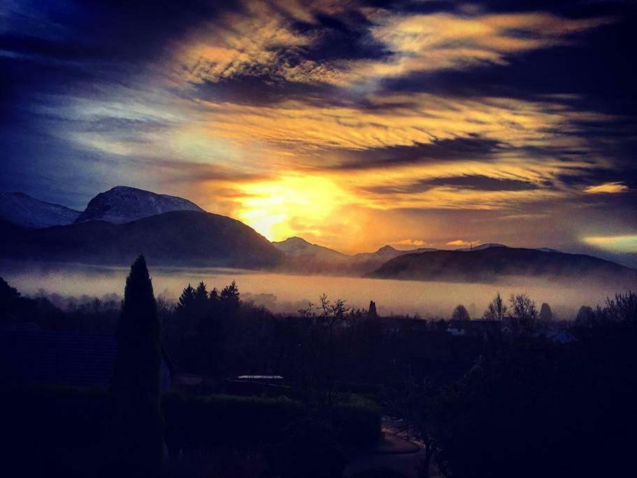 Апартаменти Highland Self Catering Retreat With Stunning Views Форт-Вільям Екстер'єр фото