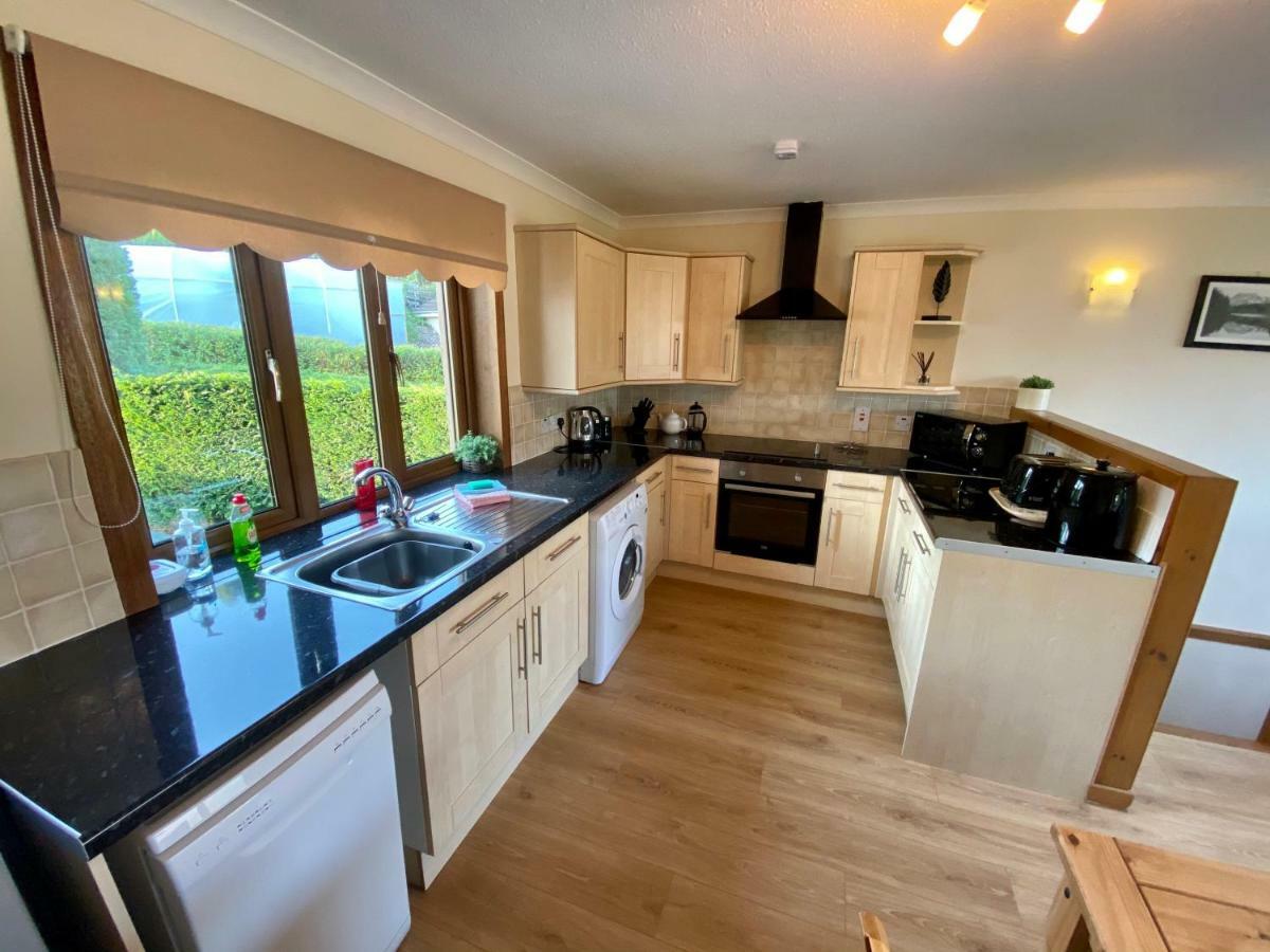 Апартаменти Highland Self Catering Retreat With Stunning Views Форт-Вільям Екстер'єр фото